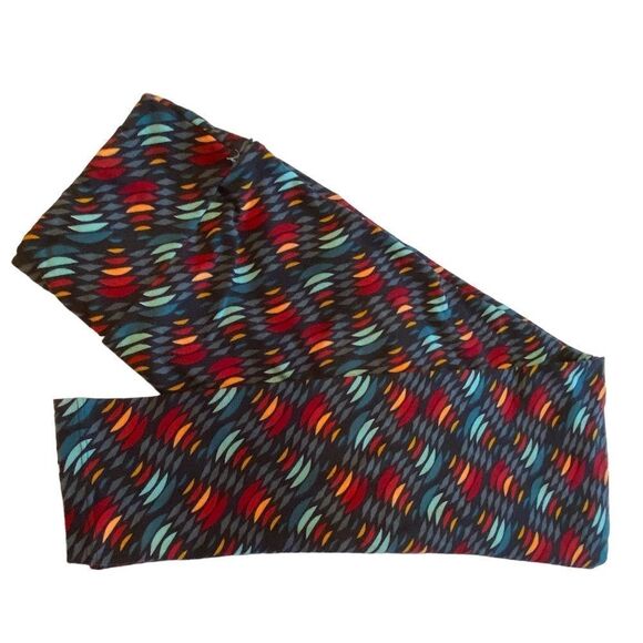 1223 LuLaRoe Size OS Leggings Swish Pattern Gray Red New - Picture 1 of 4
